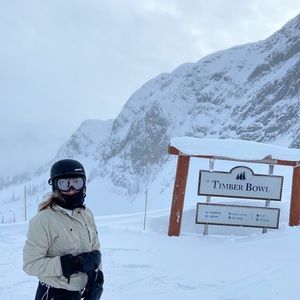 Meet your Posher, Laura